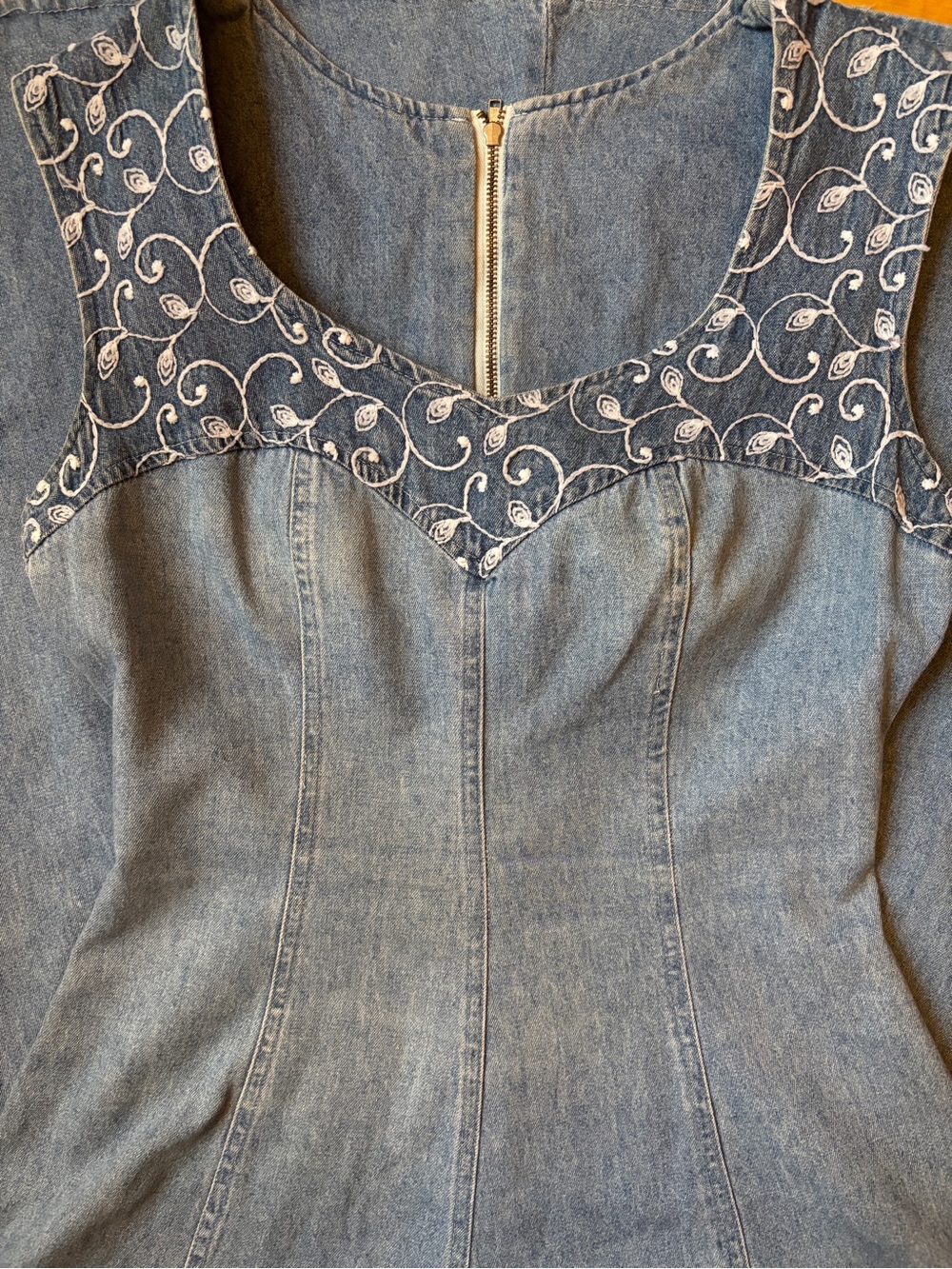 Vintage 90s Denim Midi Dress Embroidered Western Prairie Jean Cowgirl Size 4-6 - Picture 10 of 16